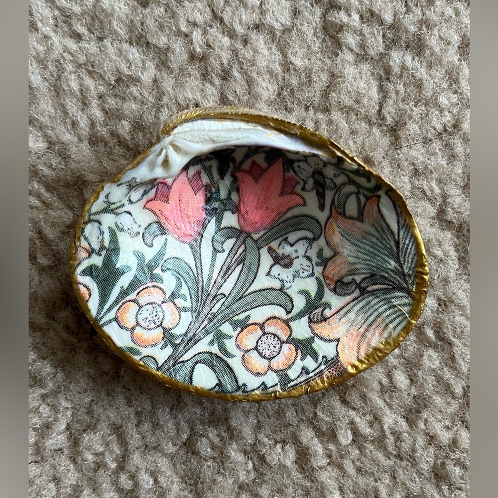 Decorative Floral Shell